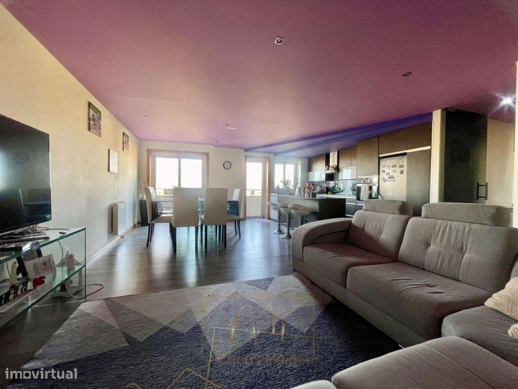 Apartamento T3 totalmente remodelado c/garagem para 2 carros em Vil... - Grande imagem: 5/24