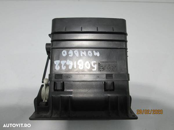 Grila ventilatie stanga Ford Mondeo an 2000-2001-2002-2003-2004-2005-2006-2007 cod 4S71-A018B09-AAW - 2