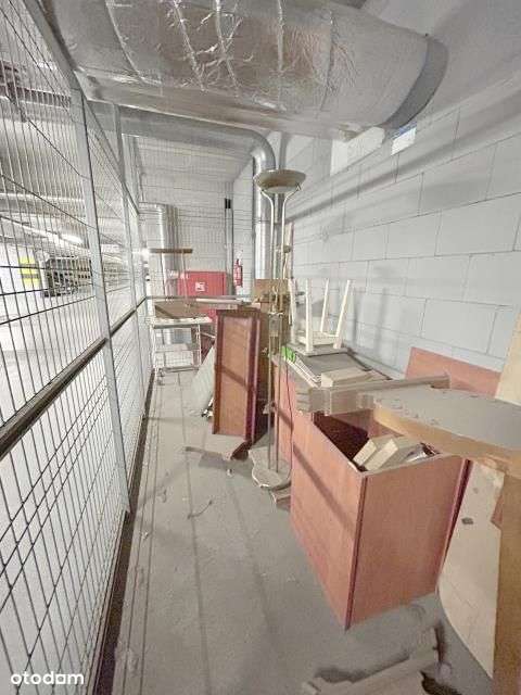 Boks magazynowy przy ul. Kasprzaka-6