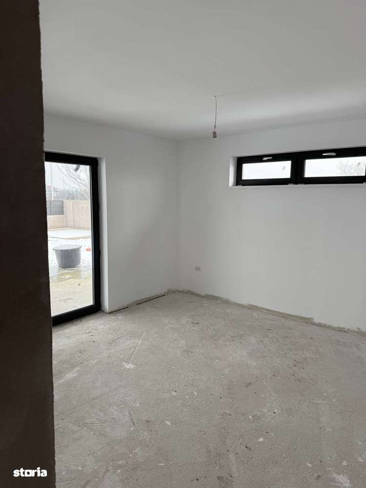 Casă de vânzare , Metro-11