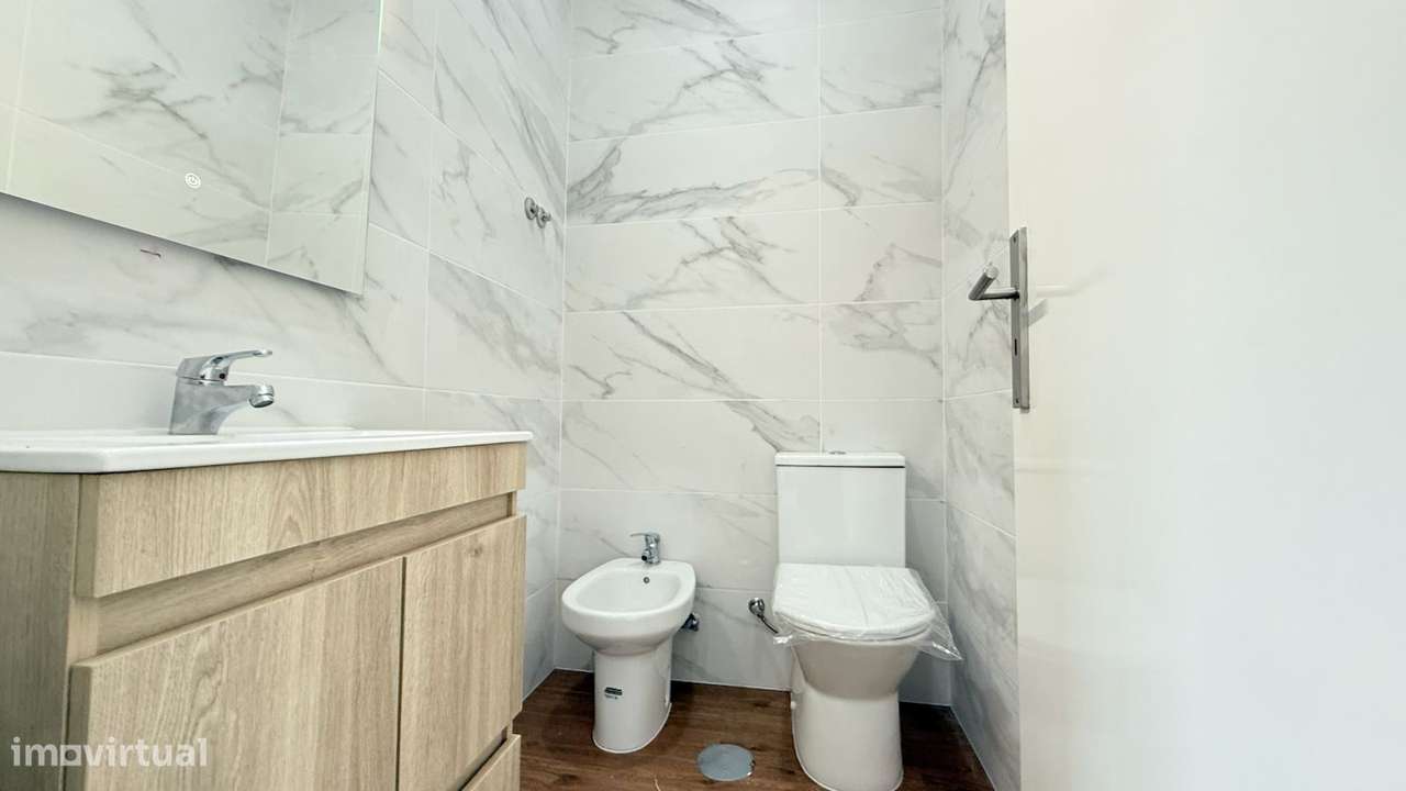 Apartamento T3 com garagem fechada em Águas Santas-6