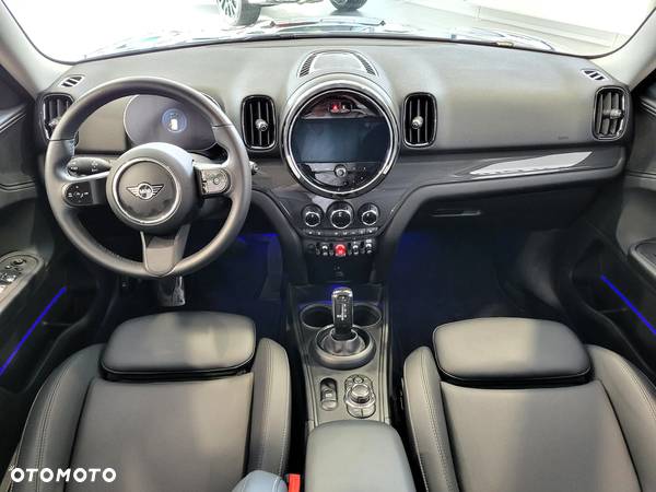 MINI Countryman Cooper Classic Trim - 7