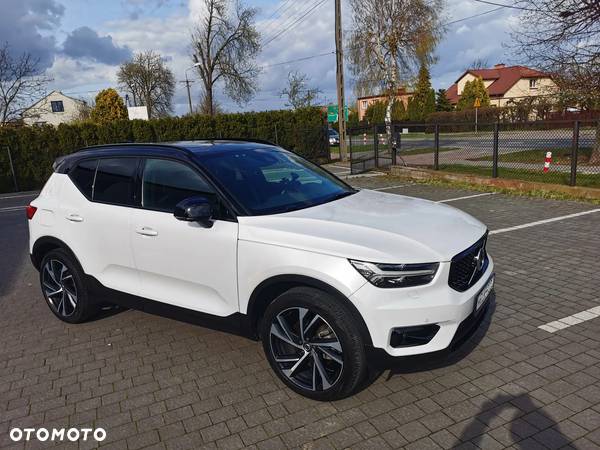 Volvo XC 40 T5 AWD Geartronic R-Design - 4