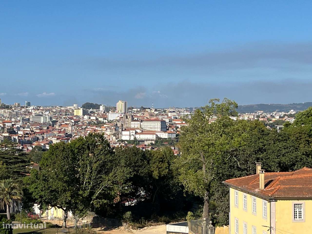 T3 novo com varanda, garagem e eficiência energética A+-13