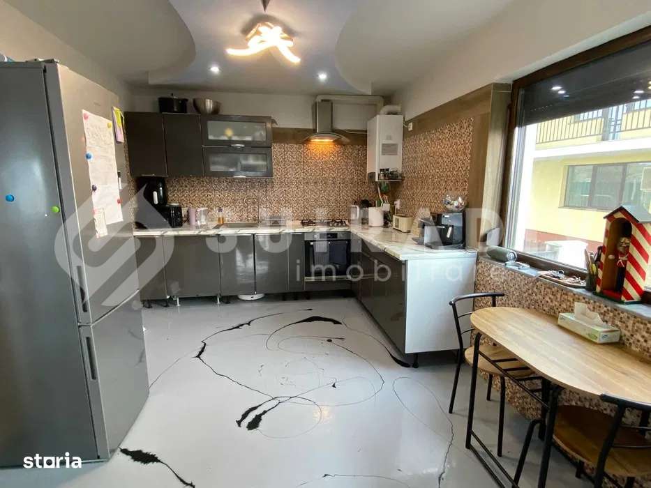 Casa moderna tip duplex in Borhanci - Imagine principală: 4/7