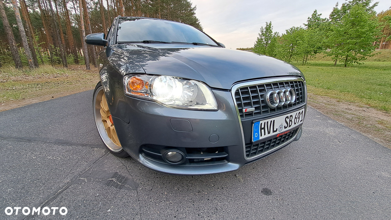 Audi A4 Avant 3.0 TDI Quattro - 27