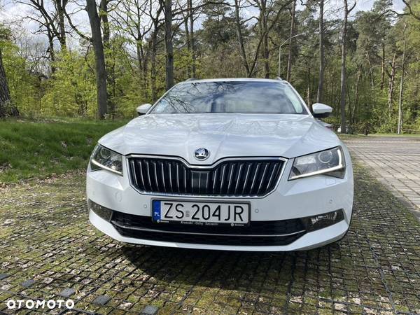 Skoda Superb Combi 1.8 TSI DSG Style - 1