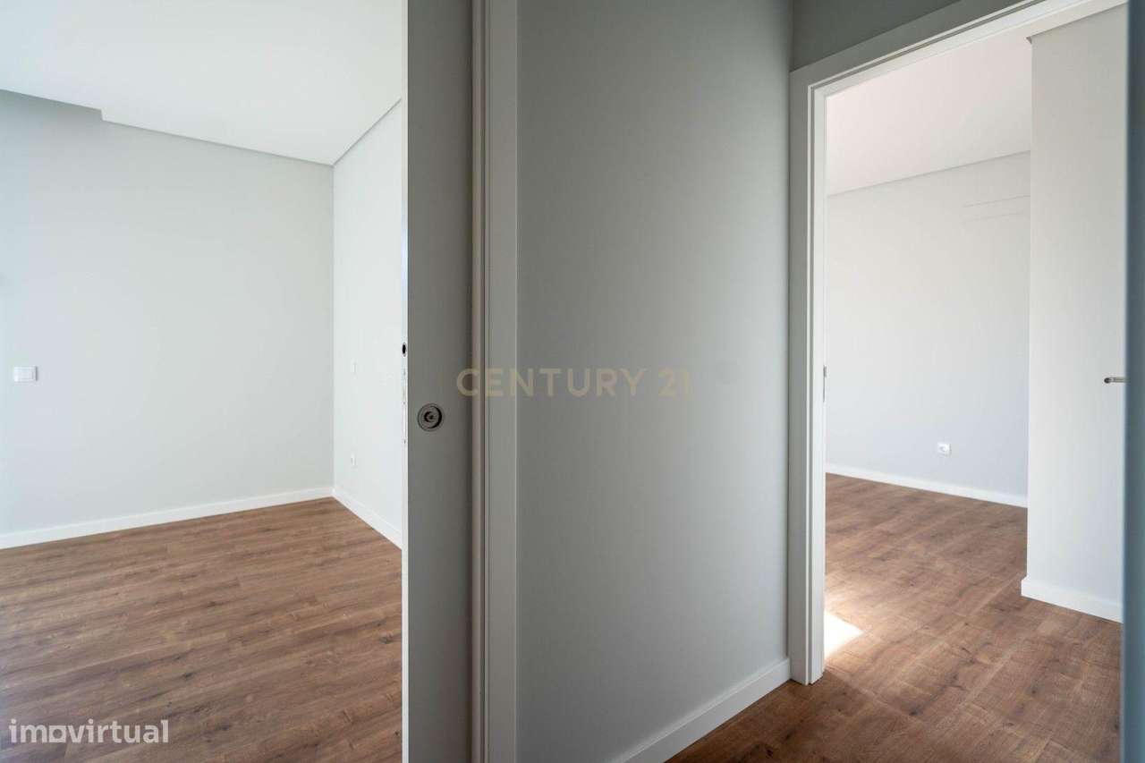 Apartamento T3 - Empreendimento Gardens - Novo - Grande imagem: 4/34