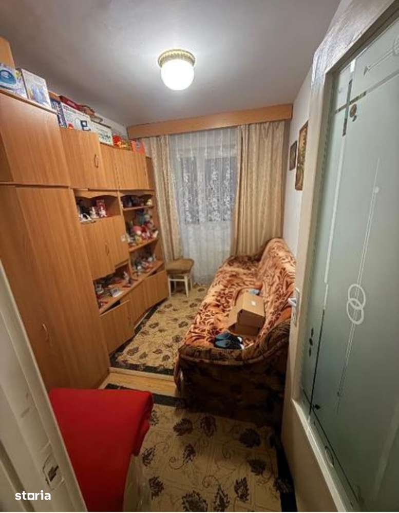 2 camere .. etaj 2 in bloc izolat cu centrala .. 74000 euro - Imagine principală: 5/6