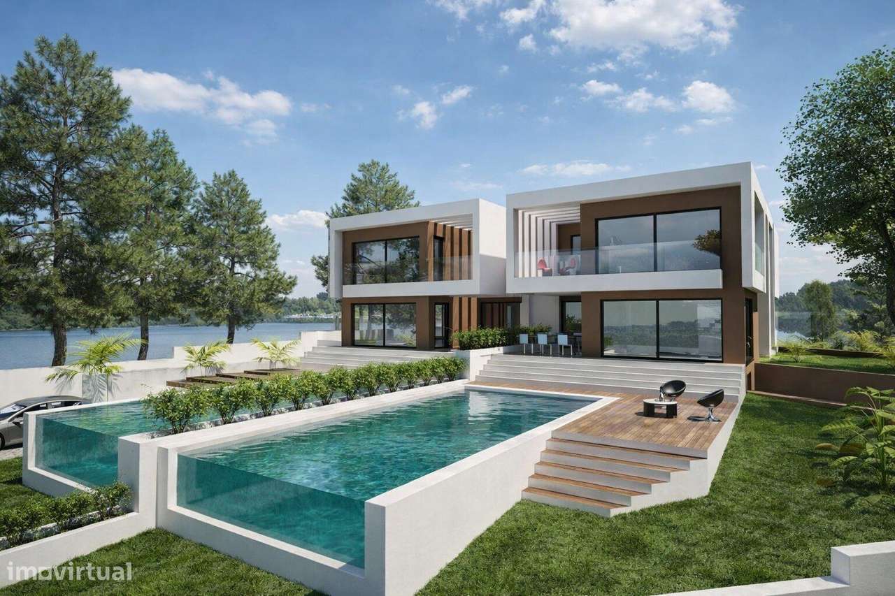Moradia T4 de Luxo em Construção com Piscina de Água Salgada em...-7