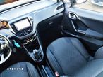 Peugeot 208 1.2 VTi Style - 23