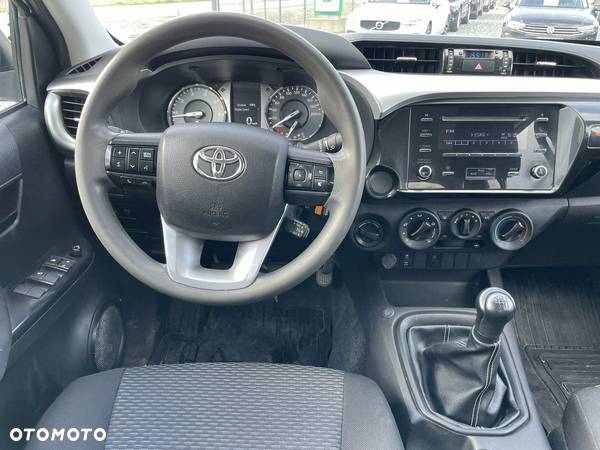 Toyota Hilux 2.4 D-4D Double Cab DLX 4x4 - 4