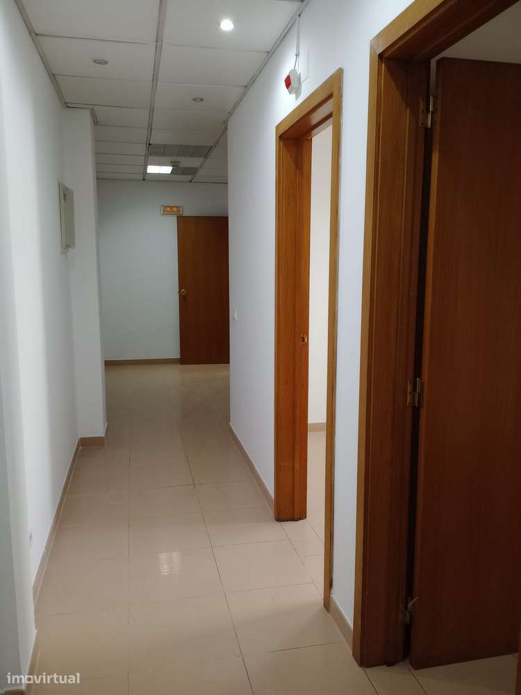 T1+1 com terraço na Damaia de Cima-7