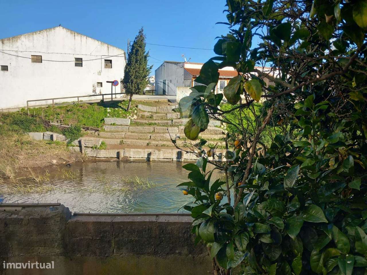 Aljezur - Moradia para reconstruir com vista rio - Grande imagem: 5/6