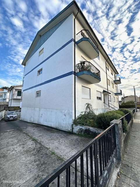 T3 em Rio Tinto de 3 frentes, próximo da estação de comboios...-20