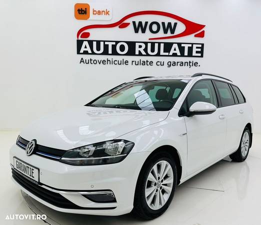 Volkswagen Golf - 1