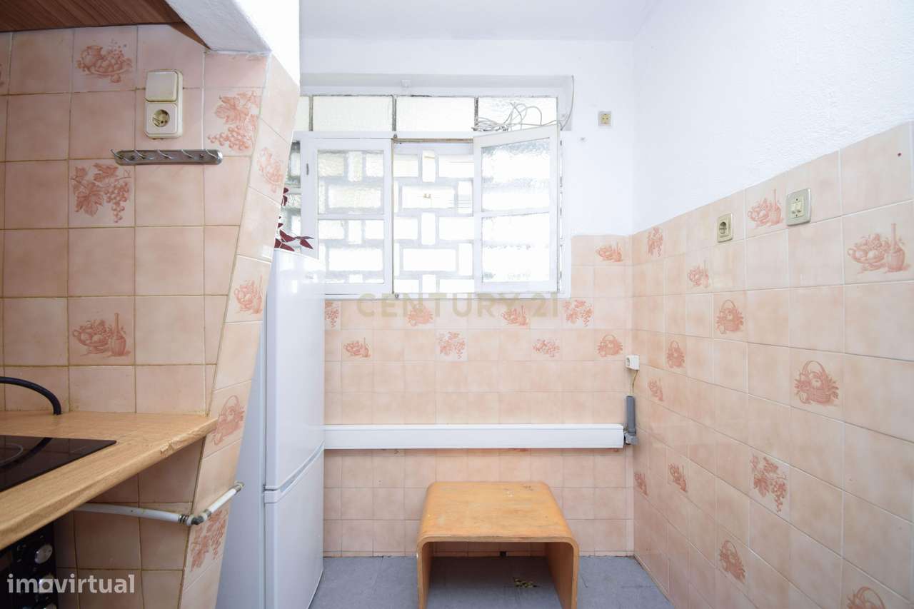 T2 duplex com sótão nas Pedralvas, Benfica-3