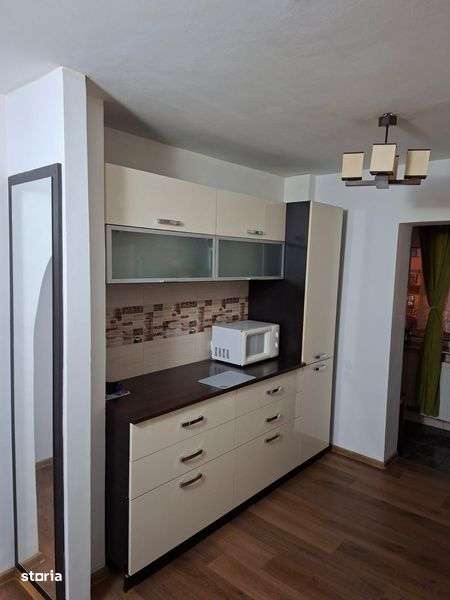 Apartament 2 camere decomandat et 2 gaz zona Calomfirescu  cu Eroii - Imagine principală: 4/8