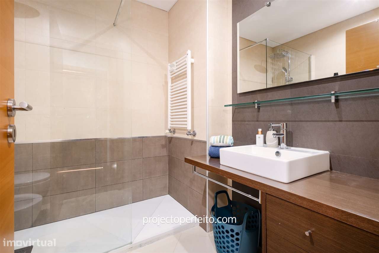 Moradia de tipologia T4+1 para venda em Perosinho, Vila Nova de Gaia-14