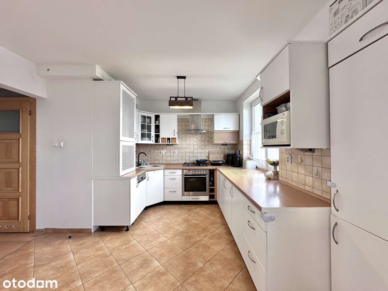 ZŁOTA PODKOWA  NOWOŚĆ, MIESZKANIE DWUPOZIOMOWE 5 POKOI-5