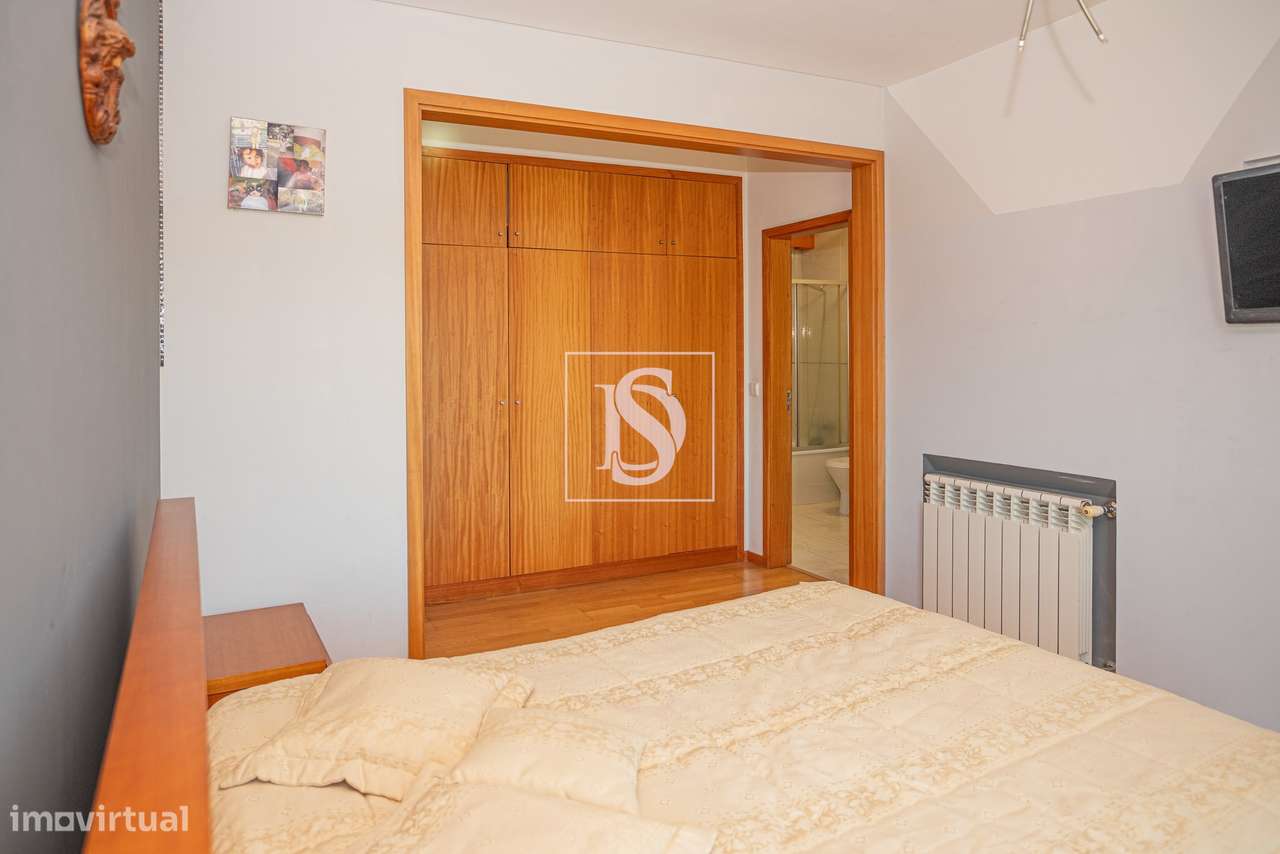 T3 com Suíte | Condomínio Fechado com Piscina | Barcelinhos-21