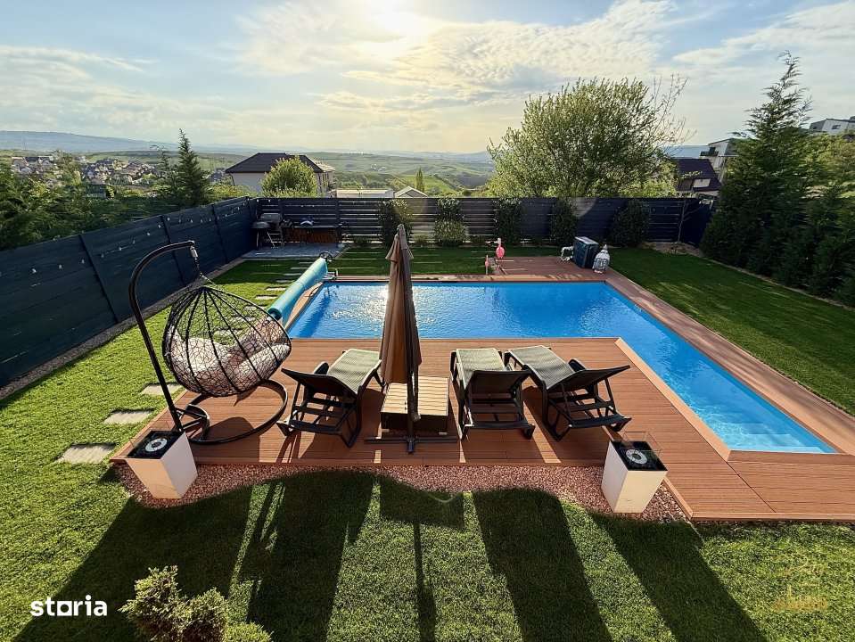 Casa de lux cu 4 camere si piscina de vanzare in Dezmir - Cluj - Imagine principală: 2/19