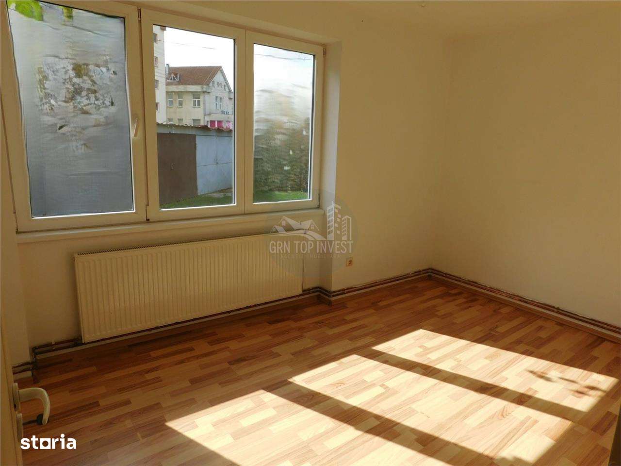 Apartament 3 camere decomandat garaj 30mp gradina zona Vasile Aaron-0