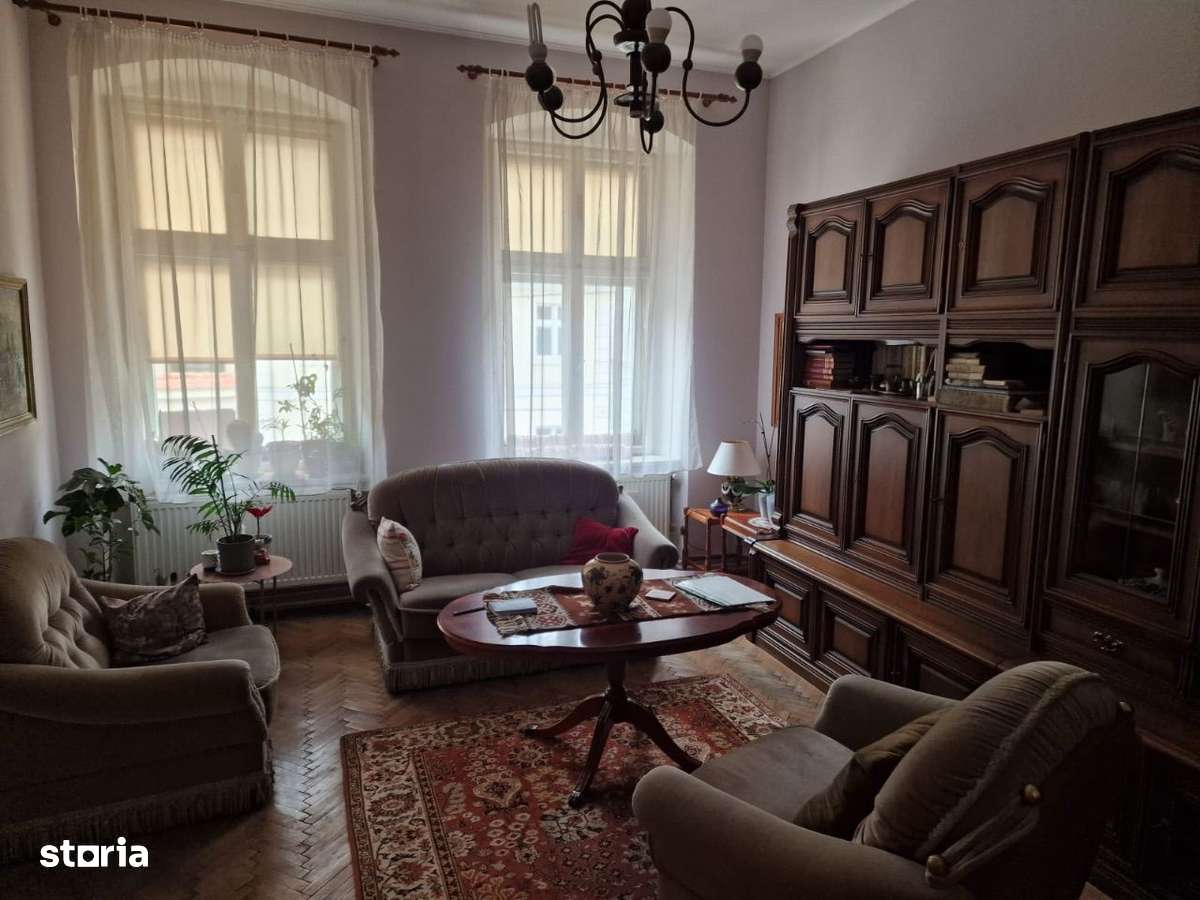Ap la casa 3 camere etaj 1str Tipografilor Centru istoric ultracentral-2