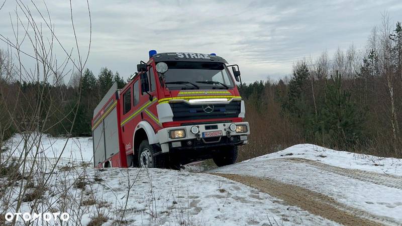 Mercedes-Benz Straż Pożarna 4x4 Pożarniczy MERCEDES AF, 3t wody+piana, CNBOP, działko, Reduktor, blokady, łańcuchy, szybkie natarcie, maszt oświetleniowy 360 stopni 3,5m! Pojazd w powłoce lakierniczej-PREDATOR w nowym brandzie 2020 - 28