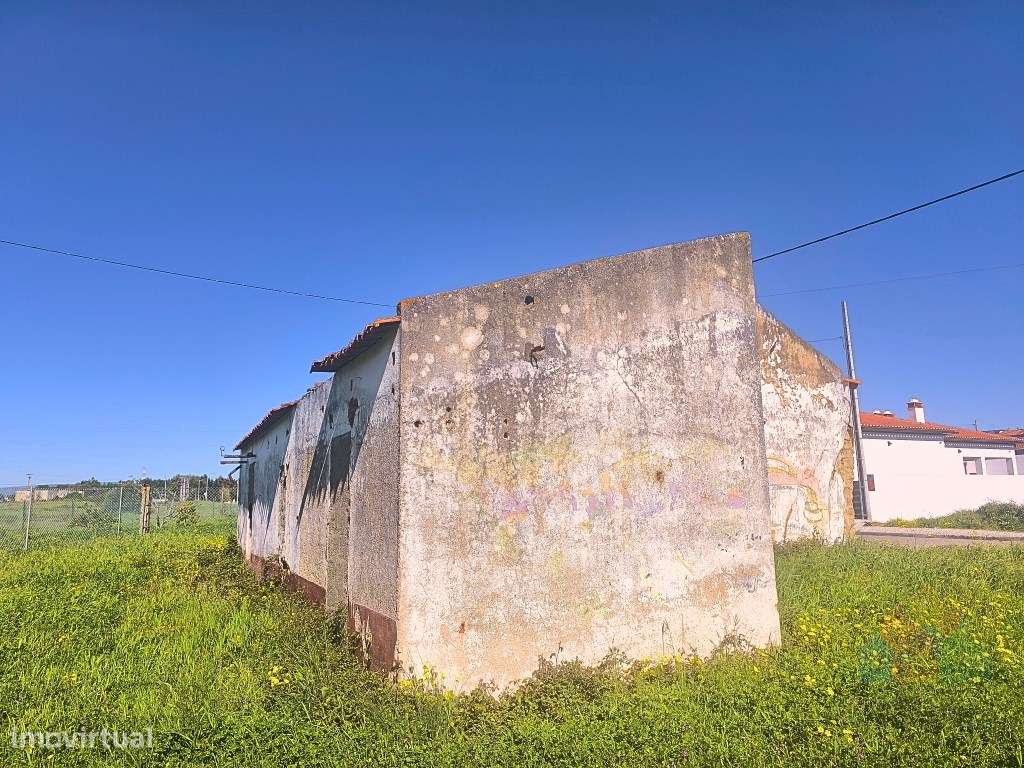 Moradia com terreno junto estação ferroviária- Entroncamento - Grande imagem: 5/12