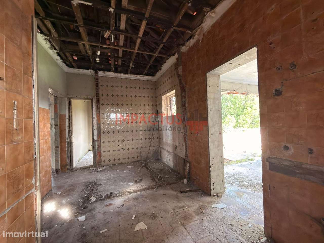 Moradia para Recuperar no Castêlo da Maia-19