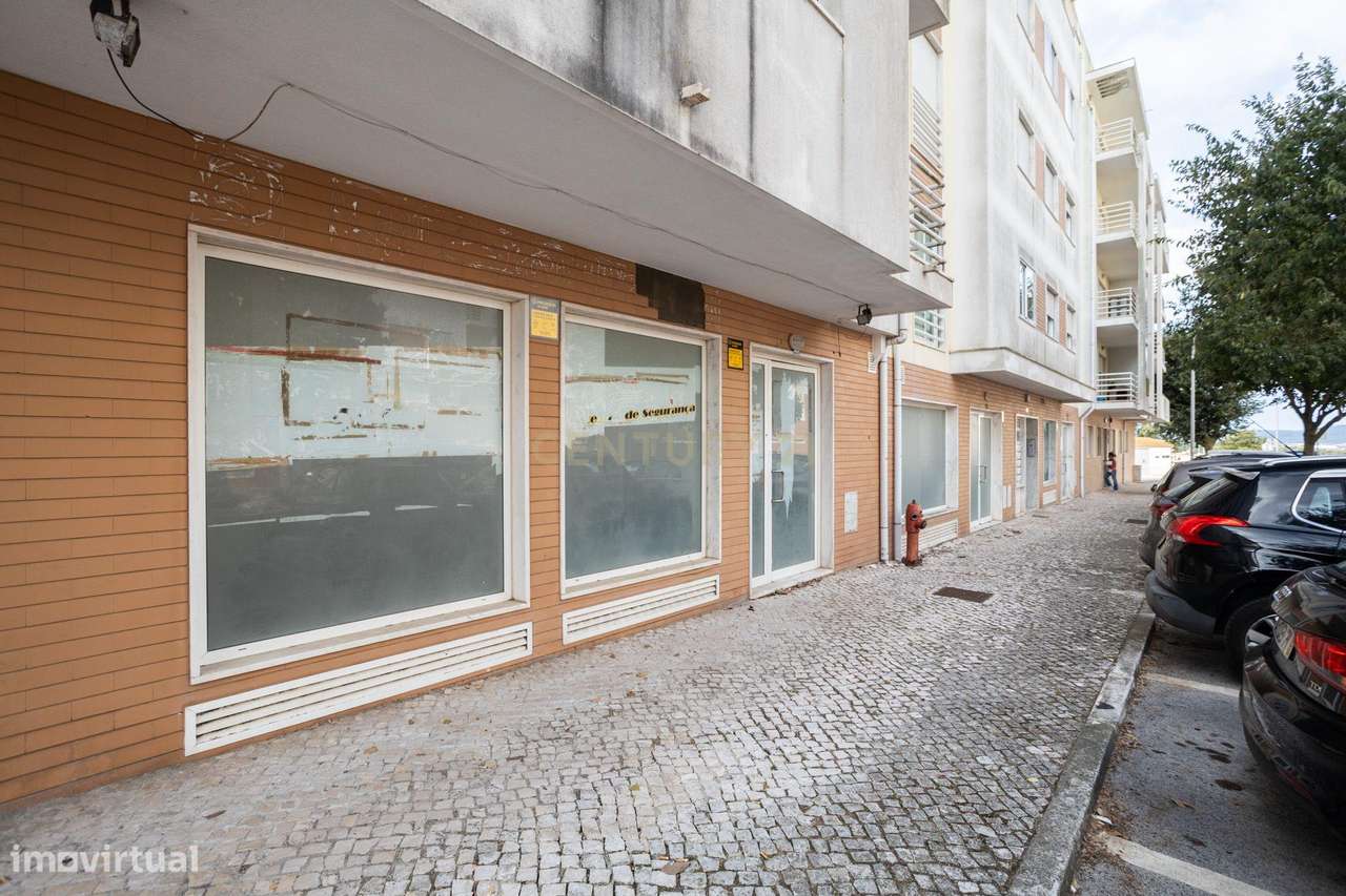 Loja para Venda | Urbanização das Brancas | Amadora-4