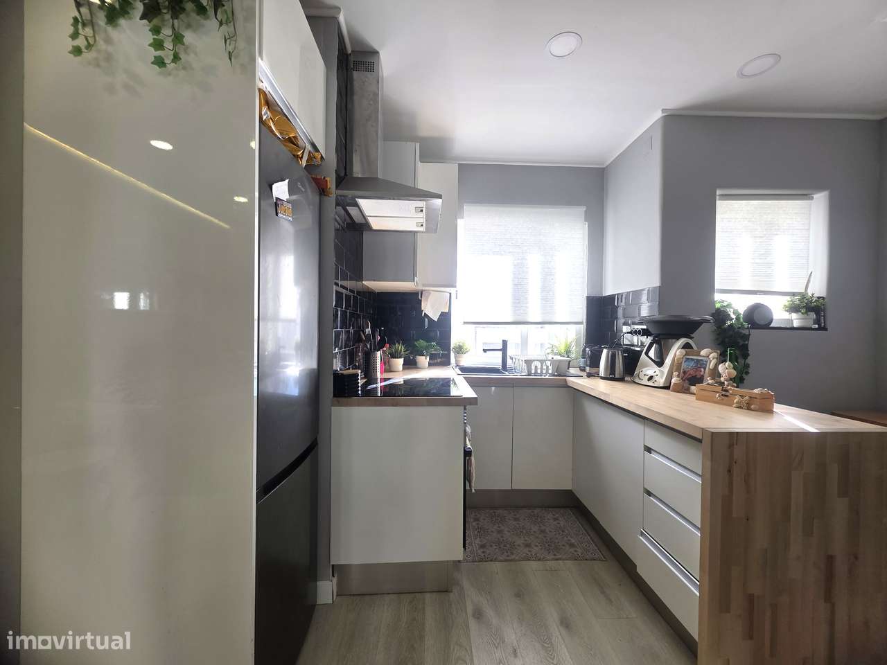 Apartamento T2 Duplex Recuperado - A 70m da Praia do Ouro-16