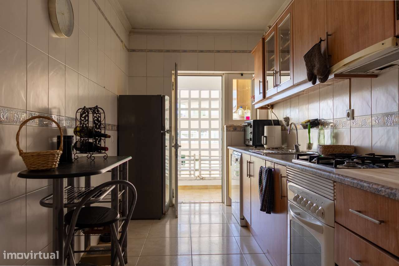 Apartamento T2 na Urbanização da Raminha em Portimão!-17
