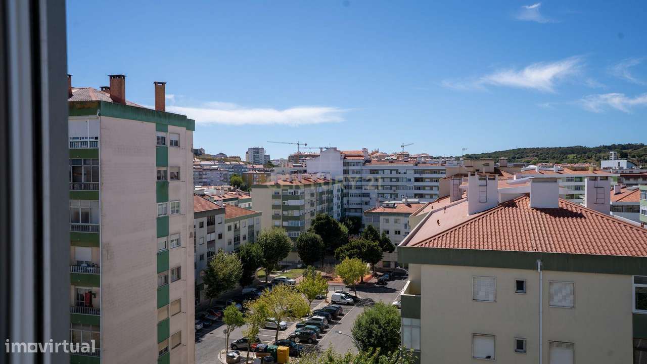 Apartamento T2 em remodelação | Casal de São Brás | Amadora-27