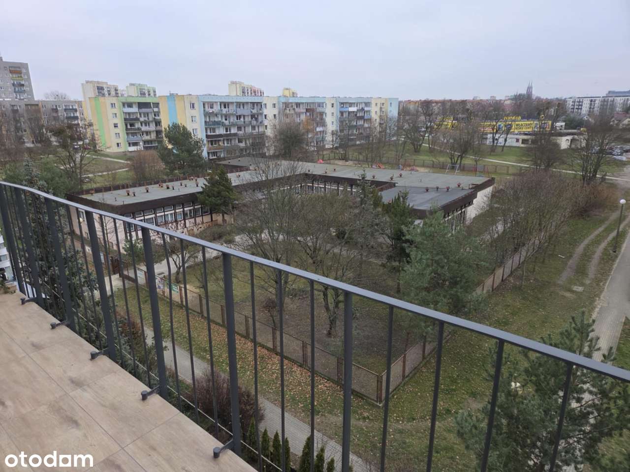 Mieszkanie dwupokojowe z loggią, os. Teklin. Polecam!-9