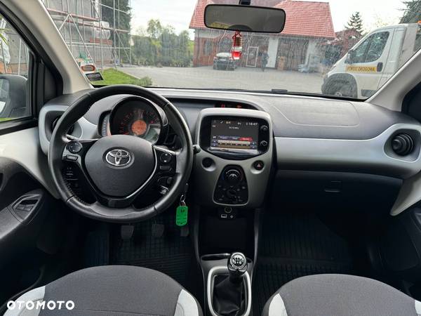 Toyota Aygo 1.0 VVT-i Sprint EU6 - 13
