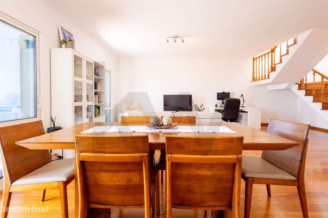 Apartamento T3 Duplex no Funchal-32