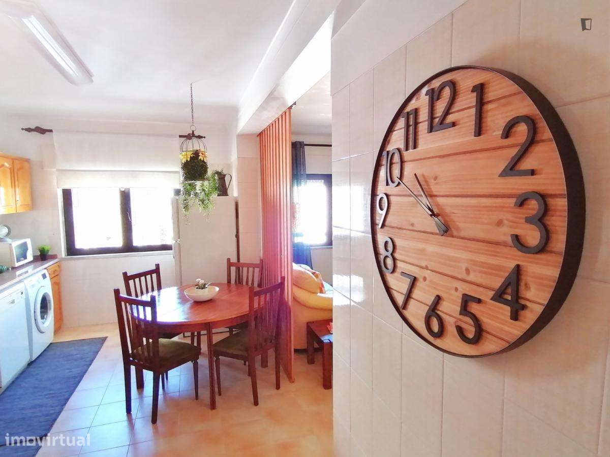 Quarto - localizado em Santarem - Grande imagem: 4/8