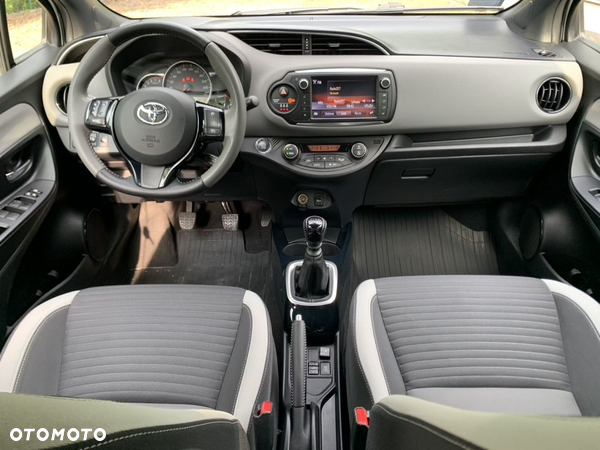 Toyota Yaris 1.33 Selection Platinum - 25