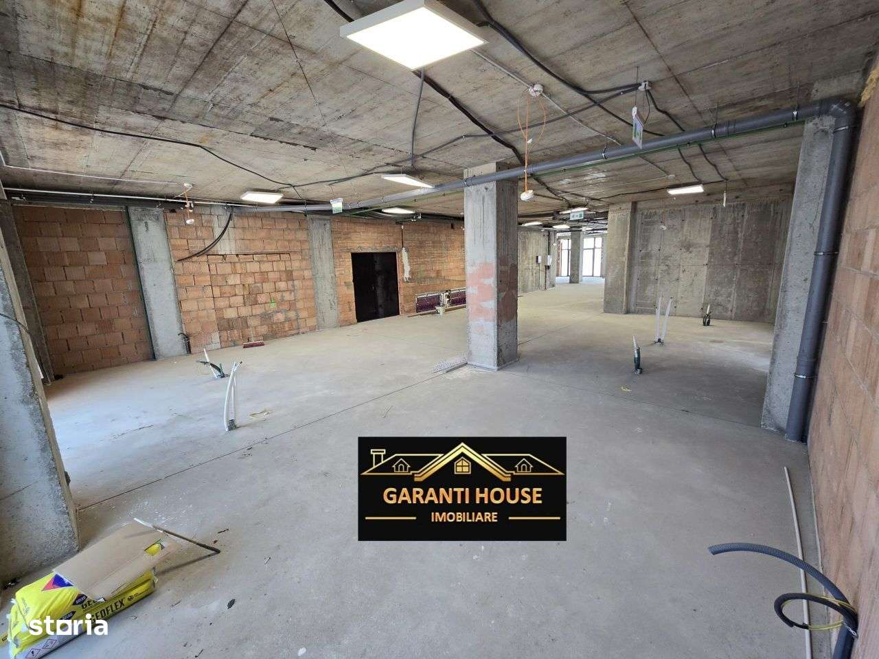 Bd. Unirii, spatiu comercial, 3 cai de acces, 552 mpc, 5100€/Luna - Imagine principală: 5/9