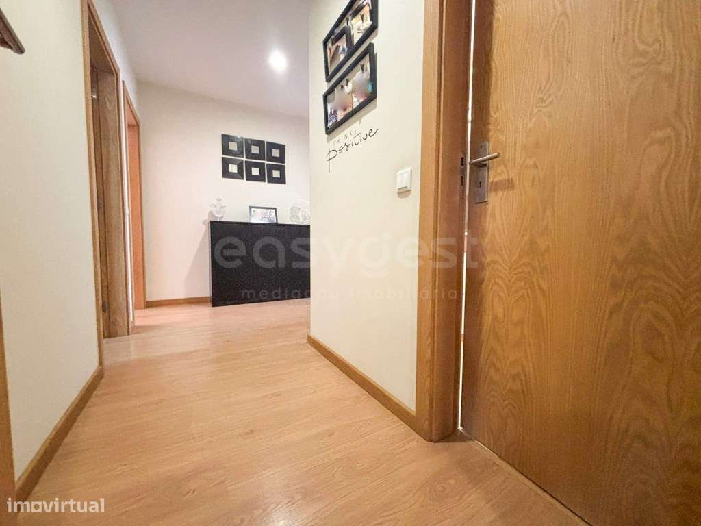 Apartamento T4 com grandes áreas e arrecadação na Moita - Grande imagem: 5/43