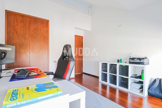 Moradia T3 no Furadouro com piscina-20