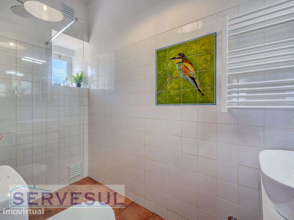 Luxuosa Moradia de luxo de 2 andares composta por 4 quartos, com um...-36