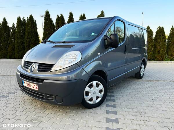 Renault Trafic - 1