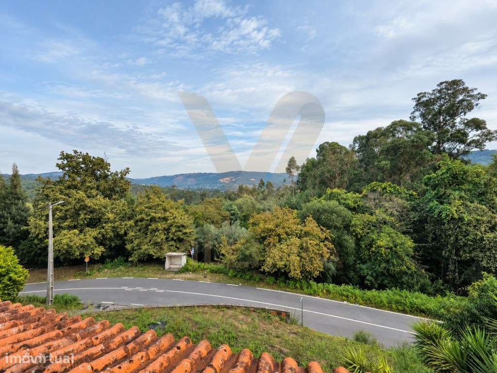 Moradia T4 c/ Jardim | Rebordões Santa Maria - Ponte de Lima-22