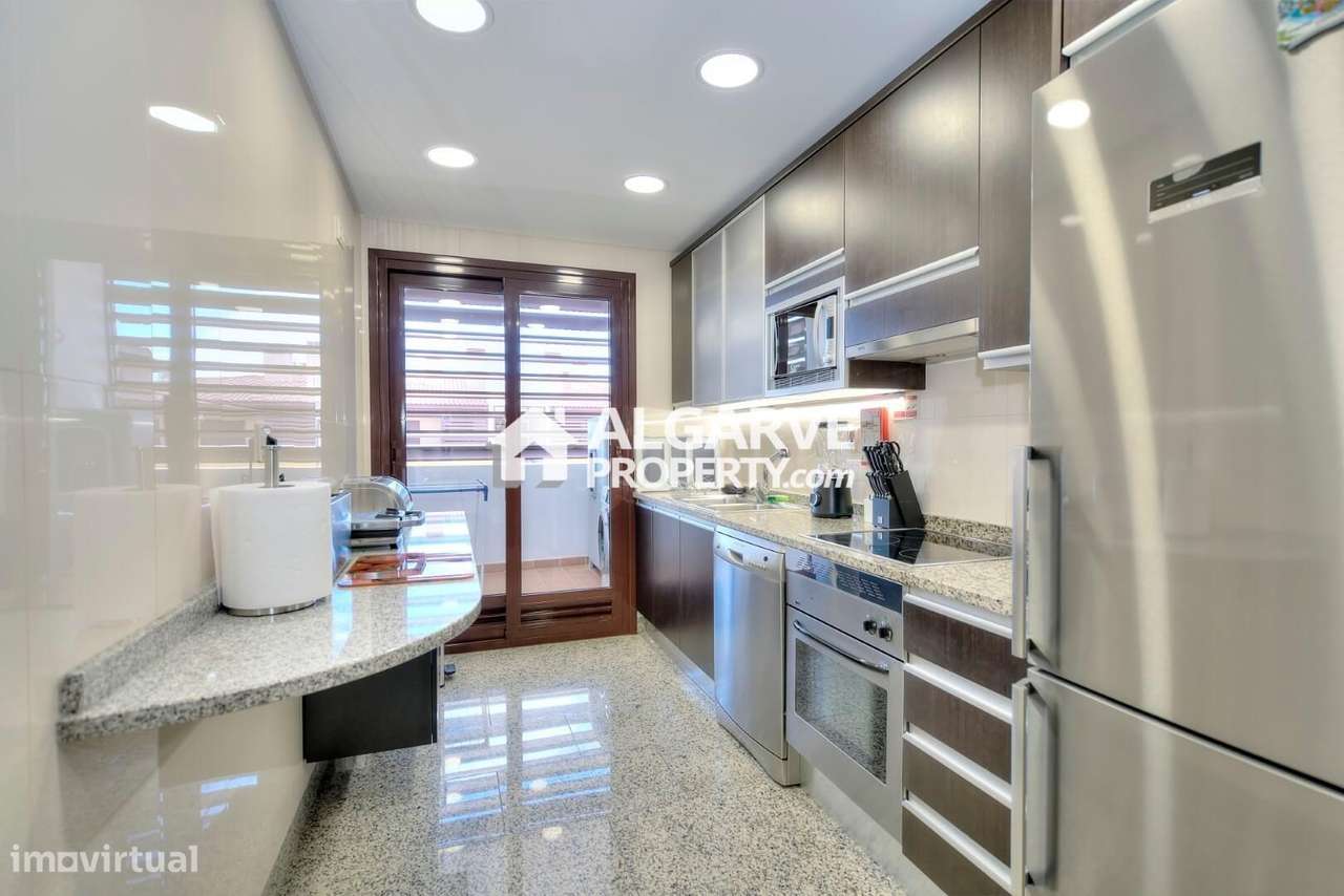 T2 - Apartamento  ultimo andar junto Golf Millennium com vista golfe e - Grande imagem: 5/25