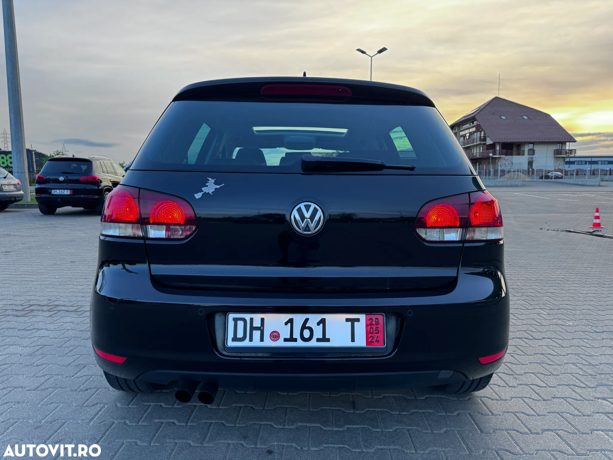 Volkswagen Golf 2.0 TDI DPF DSG Highline - 10