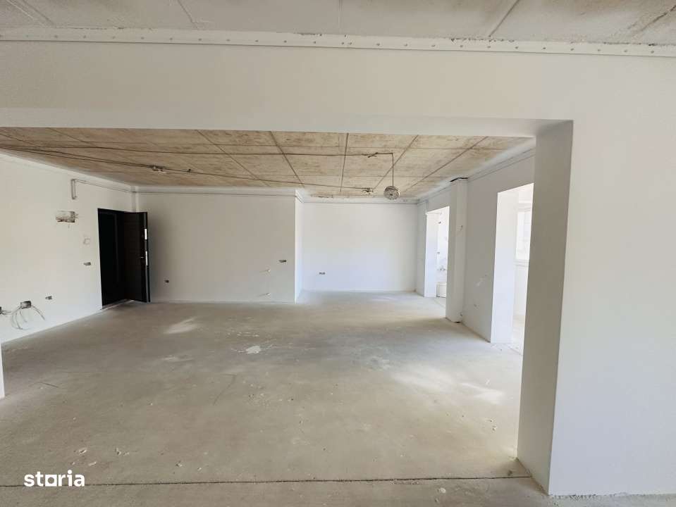 Spatiu comercial 81 mp, etaj 1/8 Tineretului-Chiajna, super vad-0