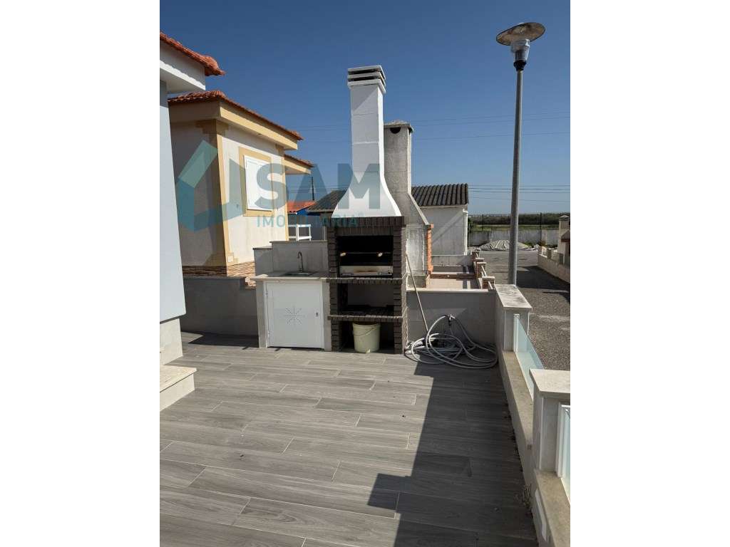 Moradia Térrea com Terraço e Piscina - BalealCoop - Grande imagem: 5/37